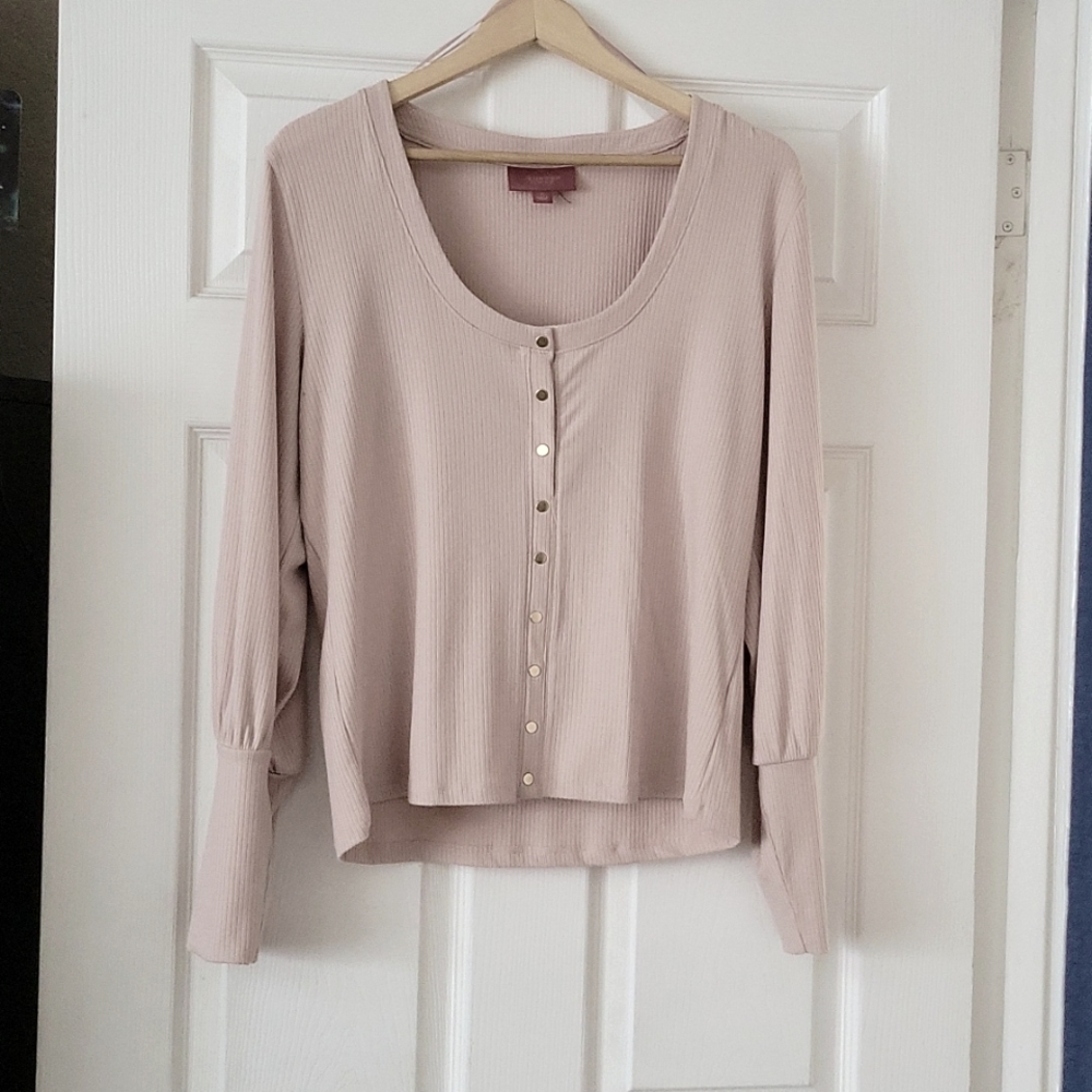Jennifer Lopez long sleeve blouse